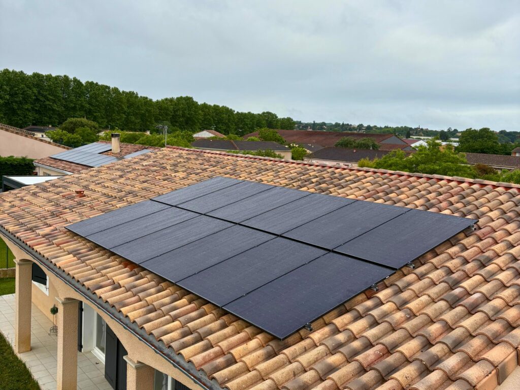 Panneaux solaires : encore rentables sans les aides ?